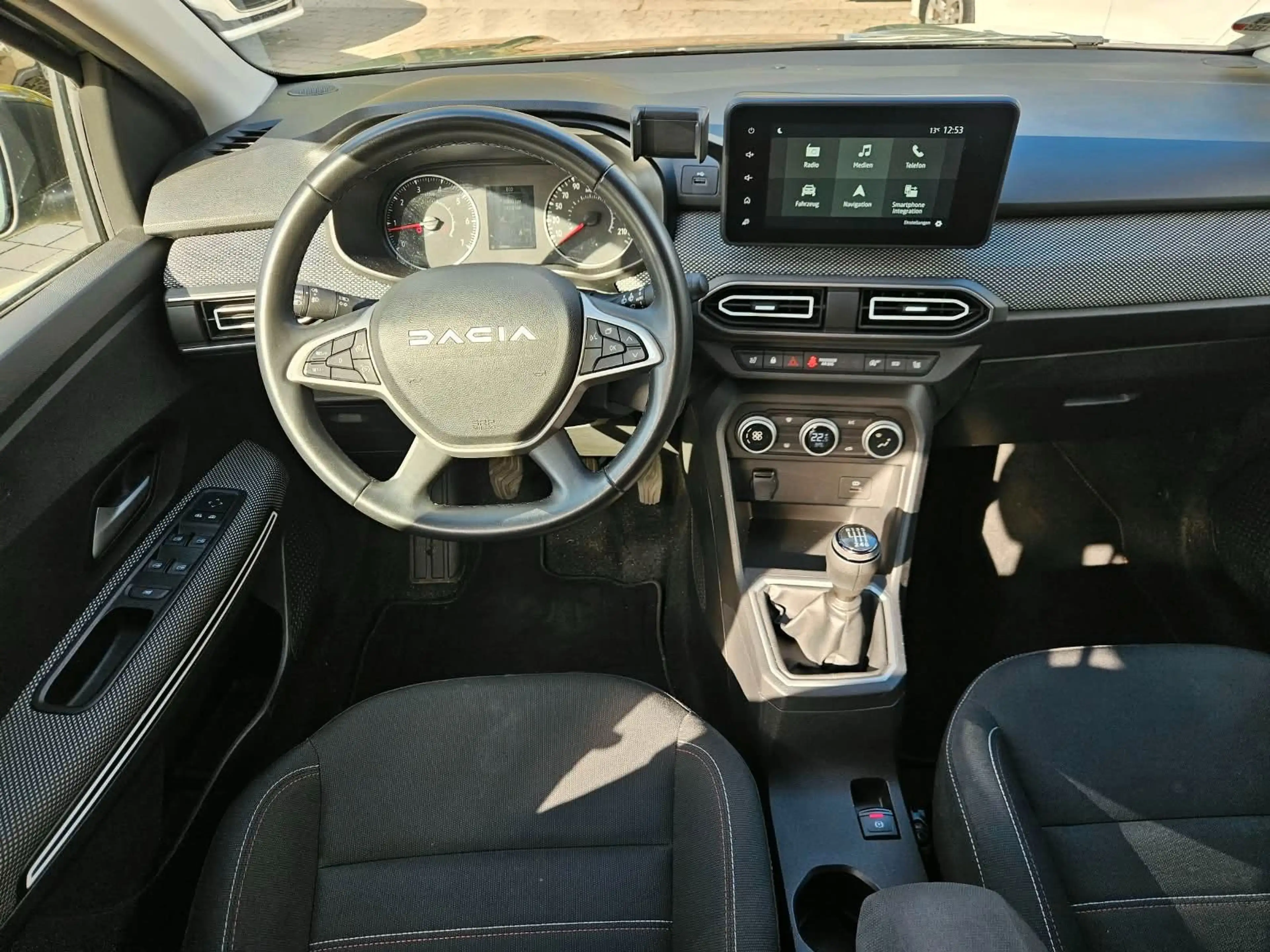 Dacia Jogger Extreme+ — photo 10