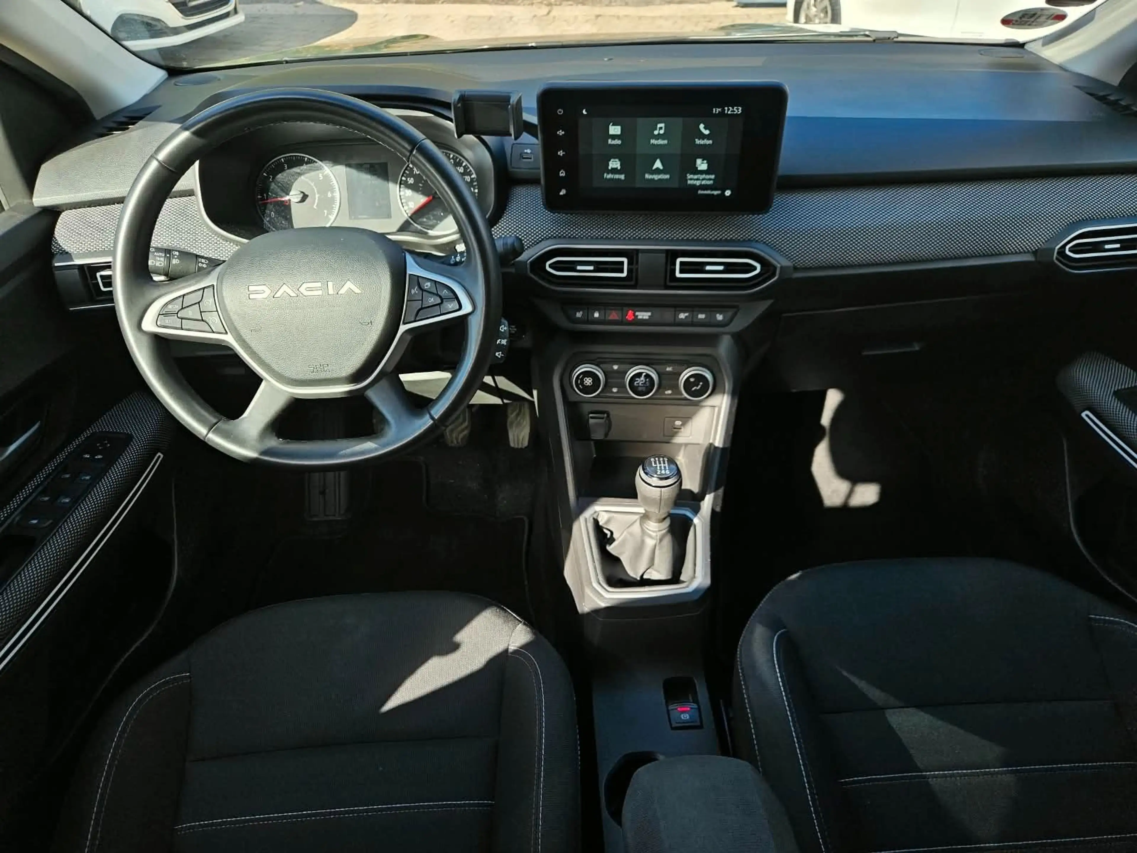 Dacia Jogger Extreme+ — photo 11