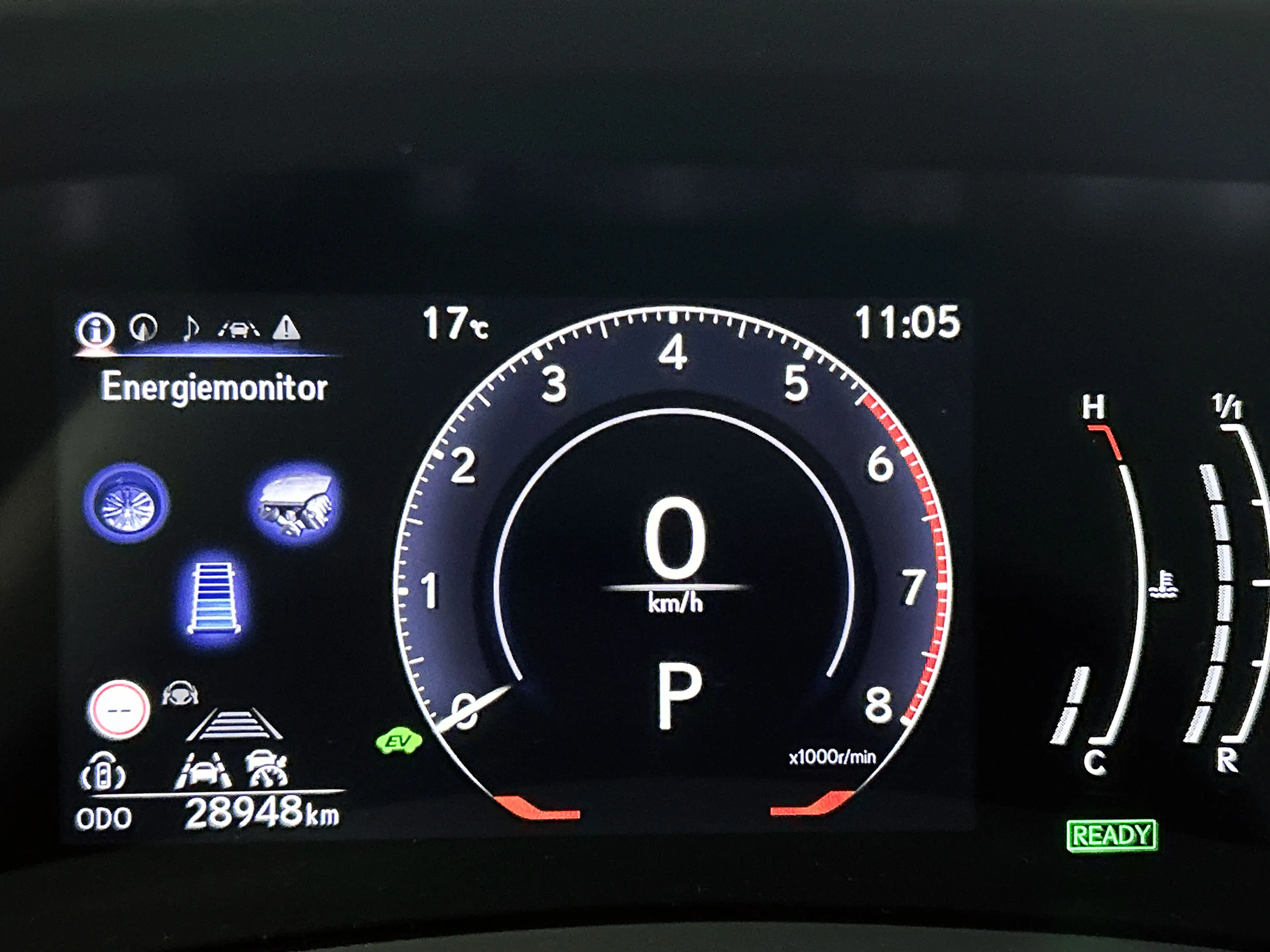 Lexus LBX Emotion 2WD | Bi-Tone Premium Metallic | Stoel- en — photo 5
