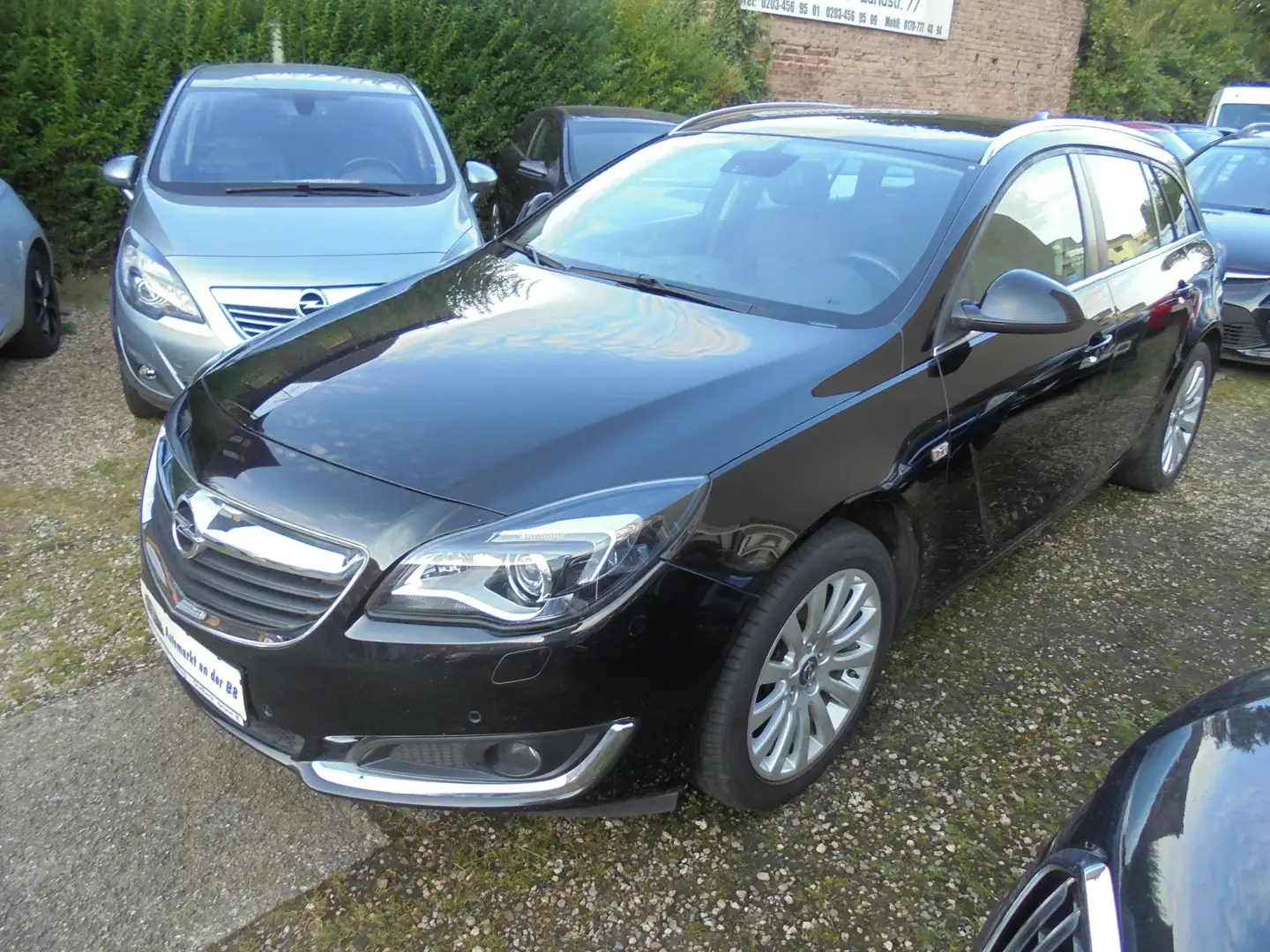 Opel Insignia 1.6 CDTI Sports Tourer Start/Stop Business Edition Schwarz - 2