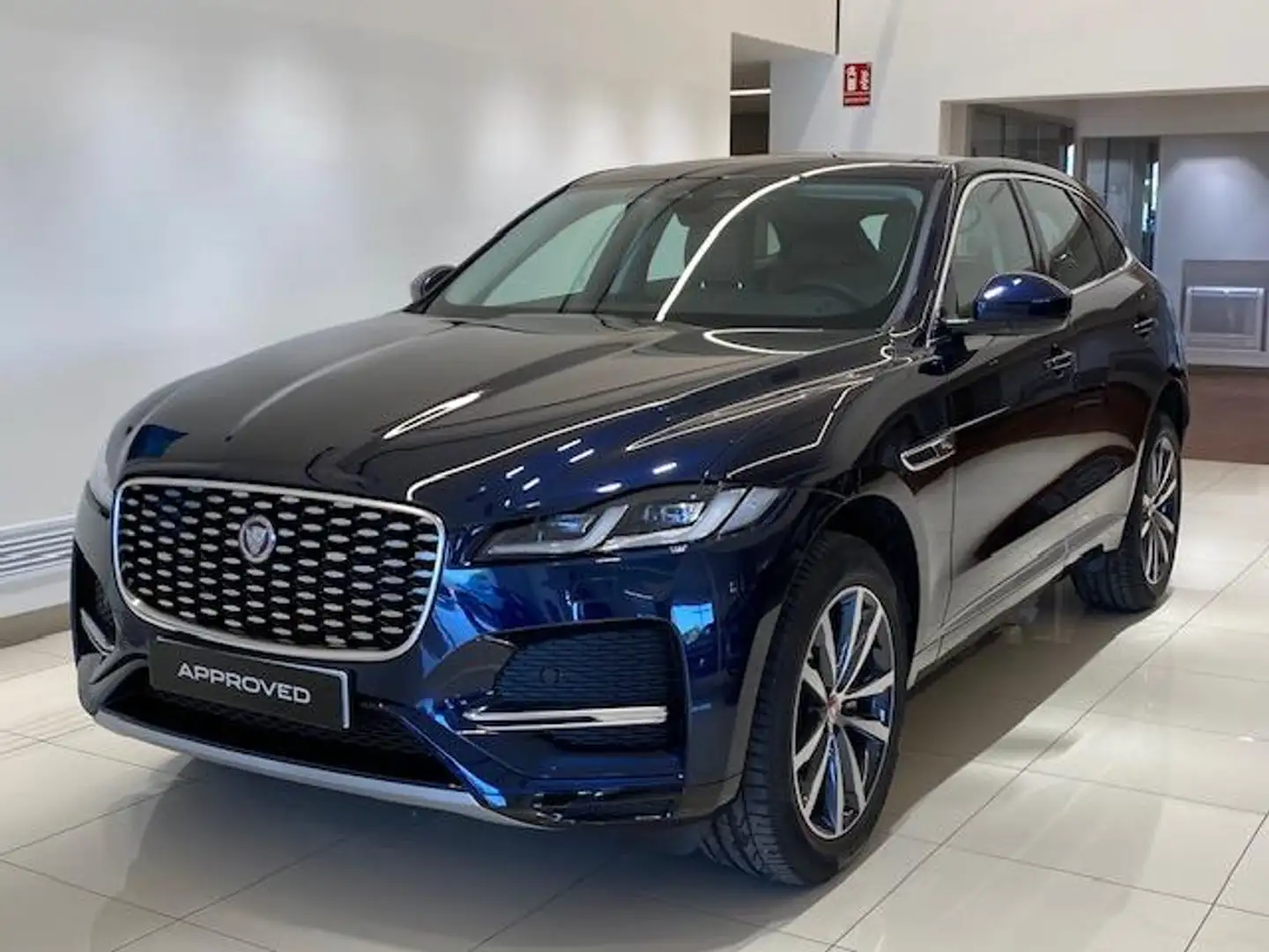Jaguar F-Pace 2.0D 150KW STANDARD S AUTO 4WD 204 5P Bleu - 1
