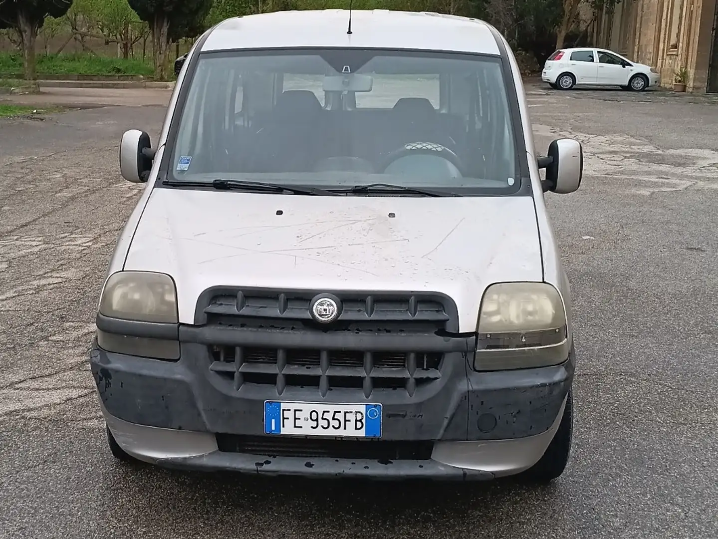 Fiat Doblo 1.9 jtd ELX srebrna - 1