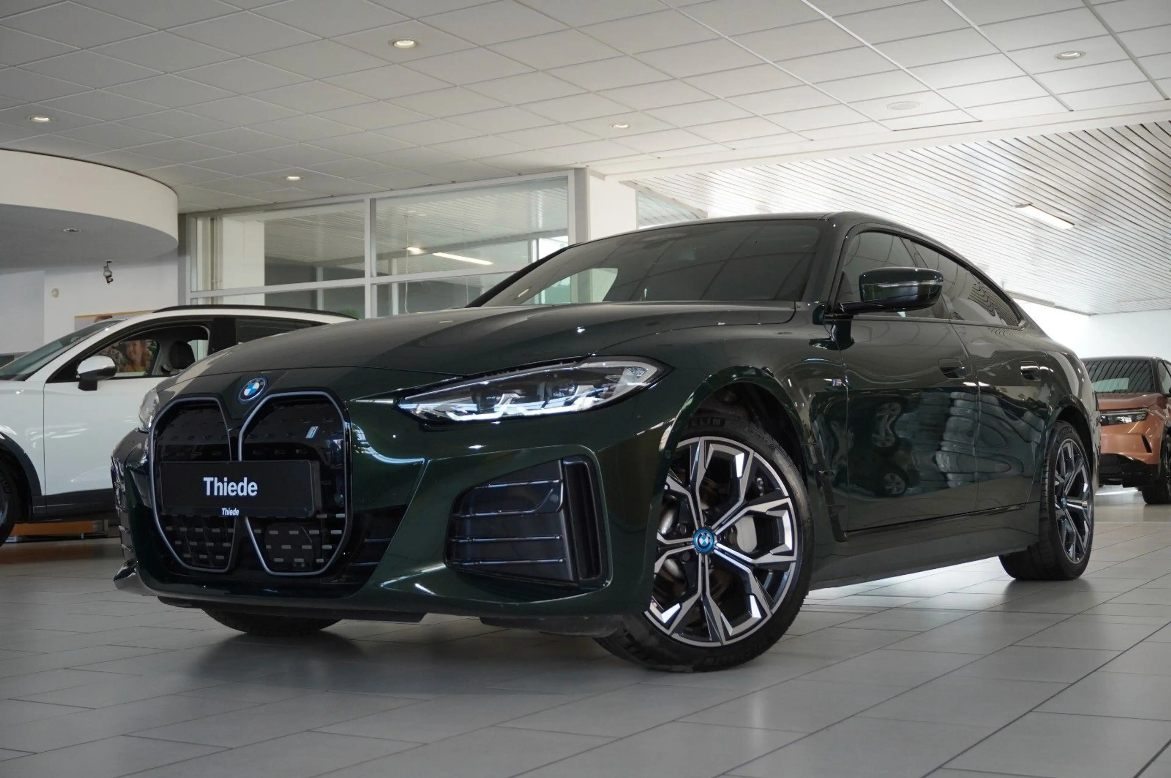 BMW i4 Gran Coupe 40 eDrive M-SPORT NAVI/LED/H&K/ACC — photo 4