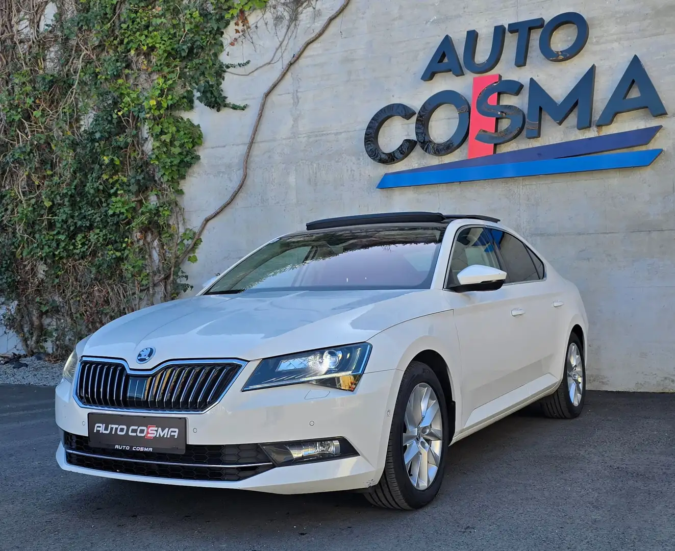 Skoda Superb Style Weiß - 1