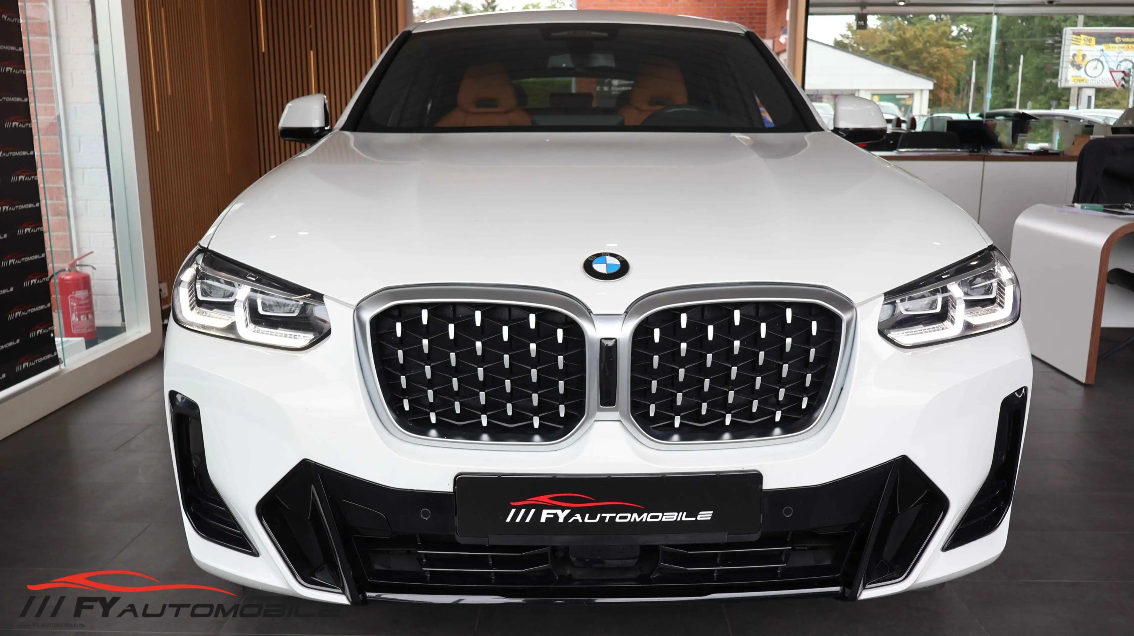 BMW X4 xDrive 30 d M Sport M Sitze* Kamera* AHK* Top — photo 11