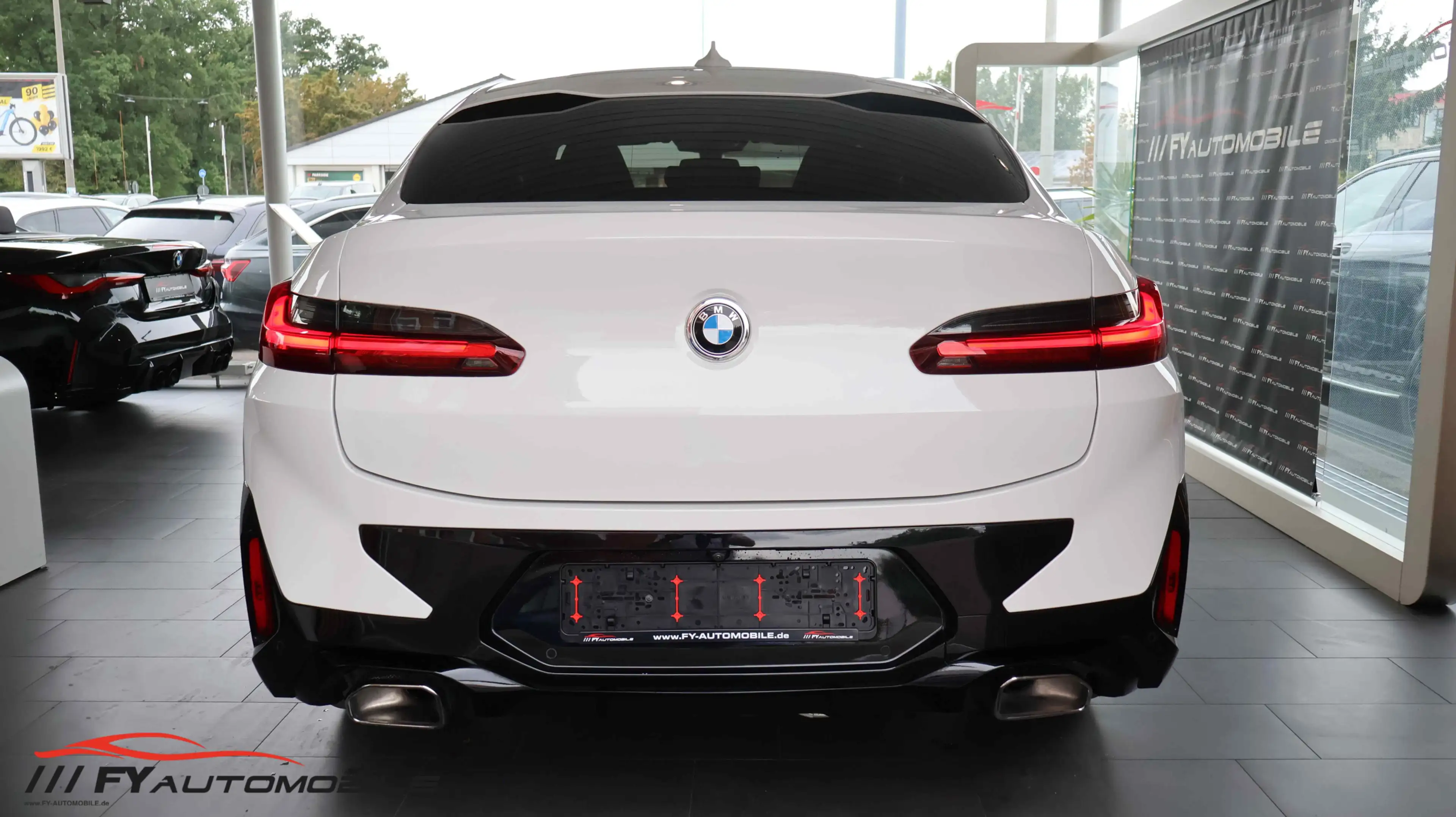 BMW X4 xDrive 30 d M Sport M Sitze* Kamera* AHK* Top — photo 8