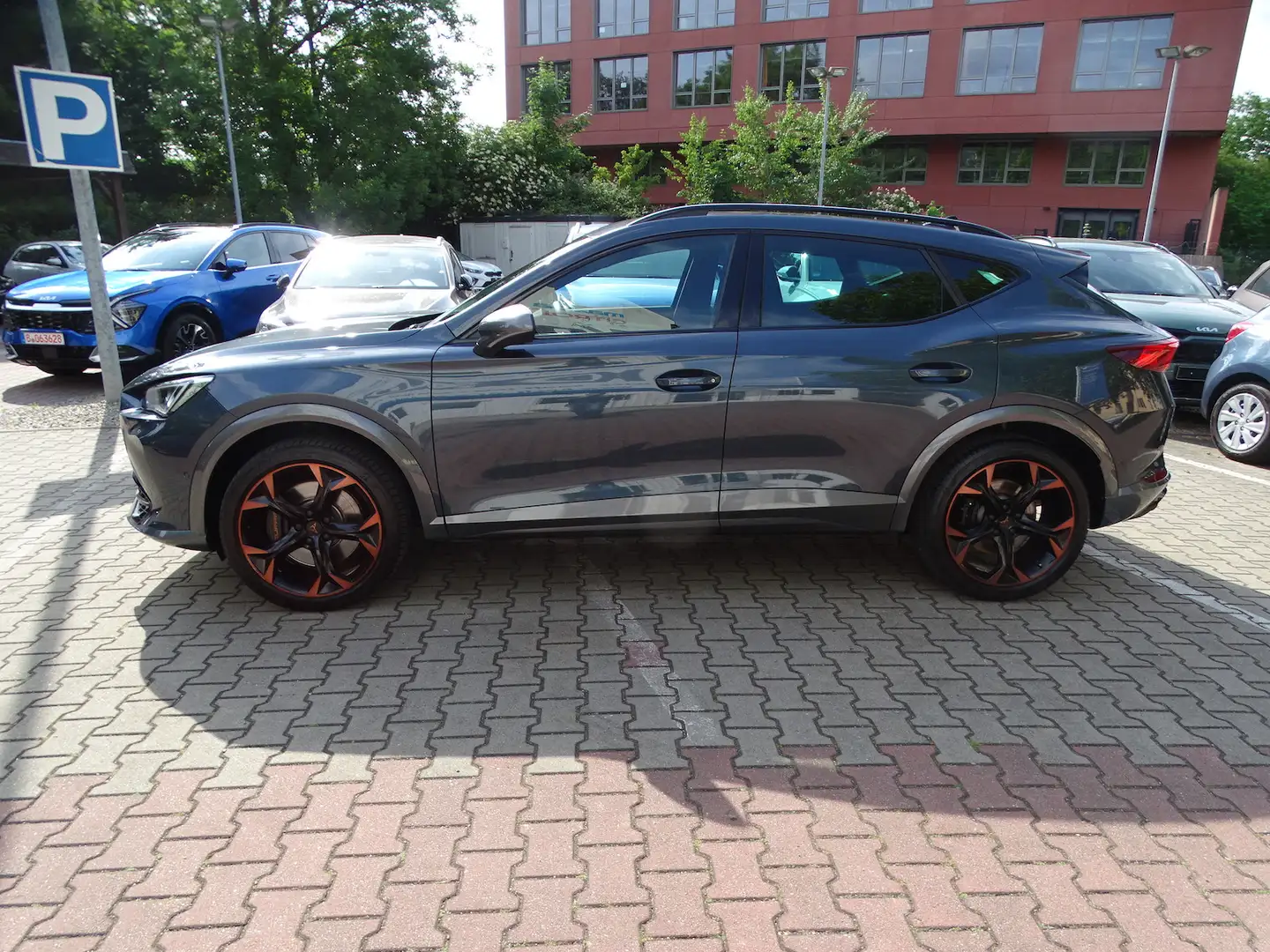 CUPRA Formentor 2.0TSI VZ 4 Drive Automatik Blau - 2