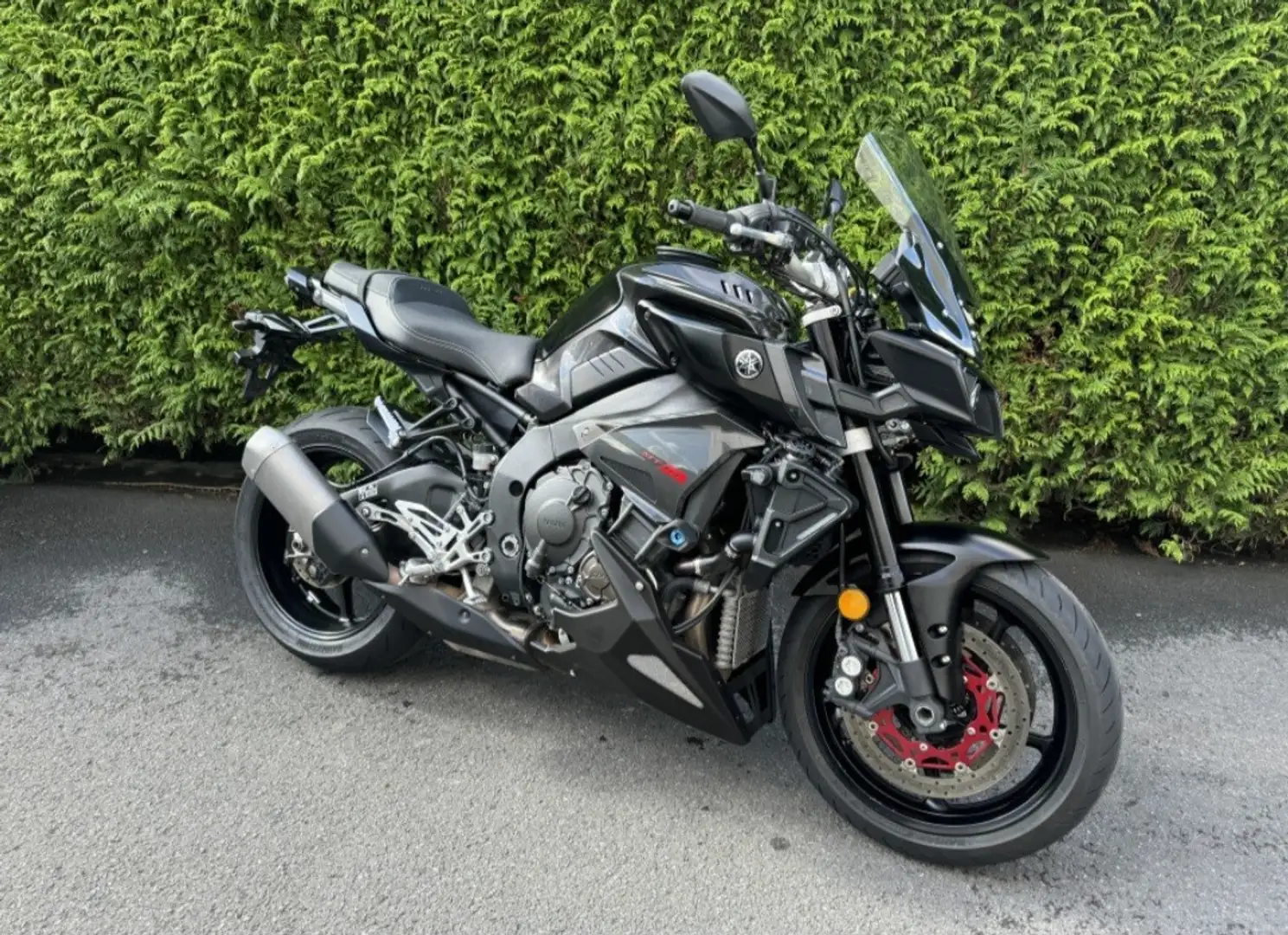 Yamaha MT-10 Noir - 1