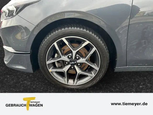 Kia Ceed view 9