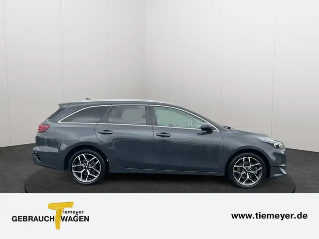 Kia Ceed view 4
