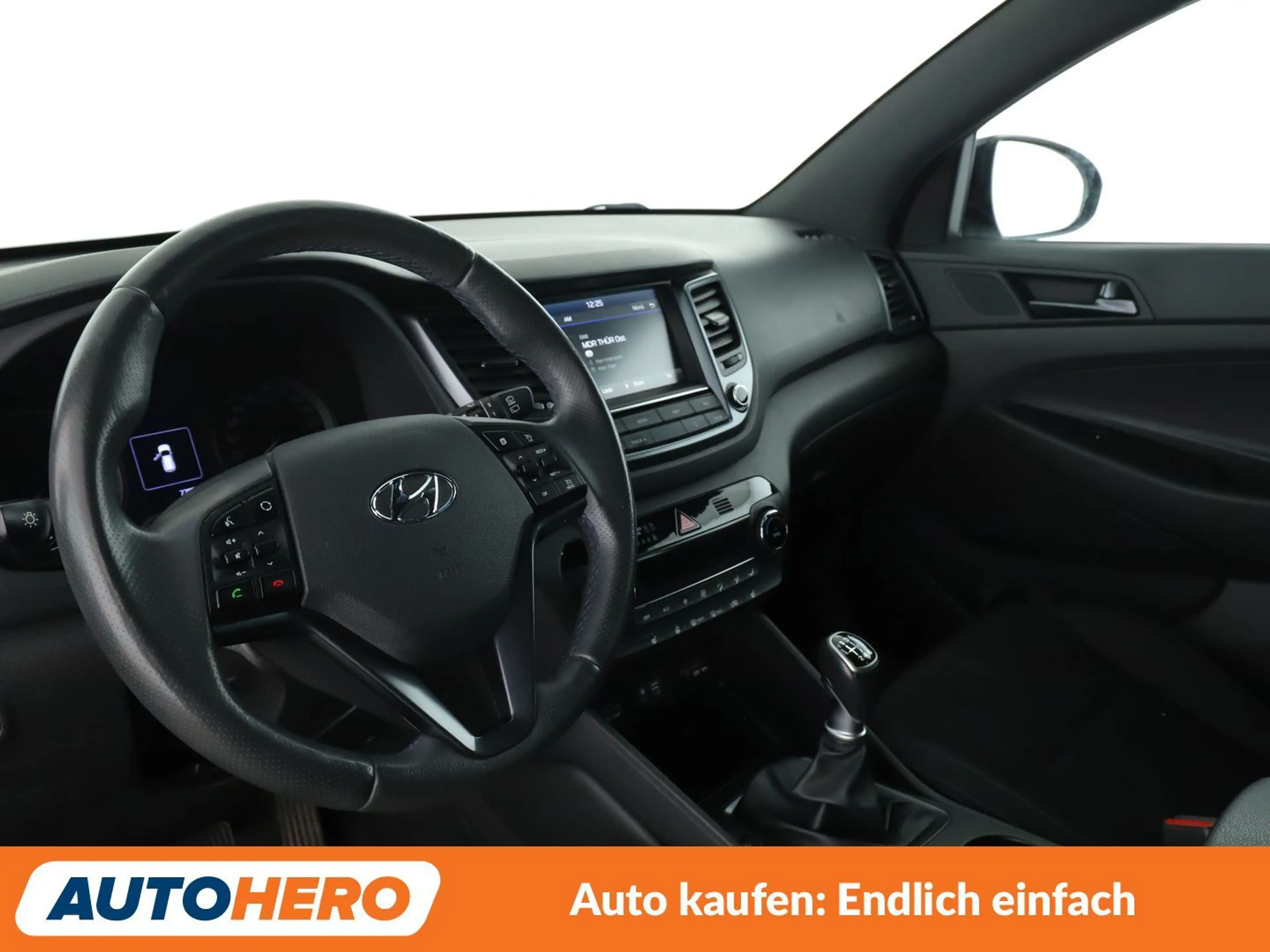 Hyundai TUCSON 1.6 Passion blue 2WD*NAVI*SPUR*CAM*PDC*KLIMA*TEMPO — photo 15