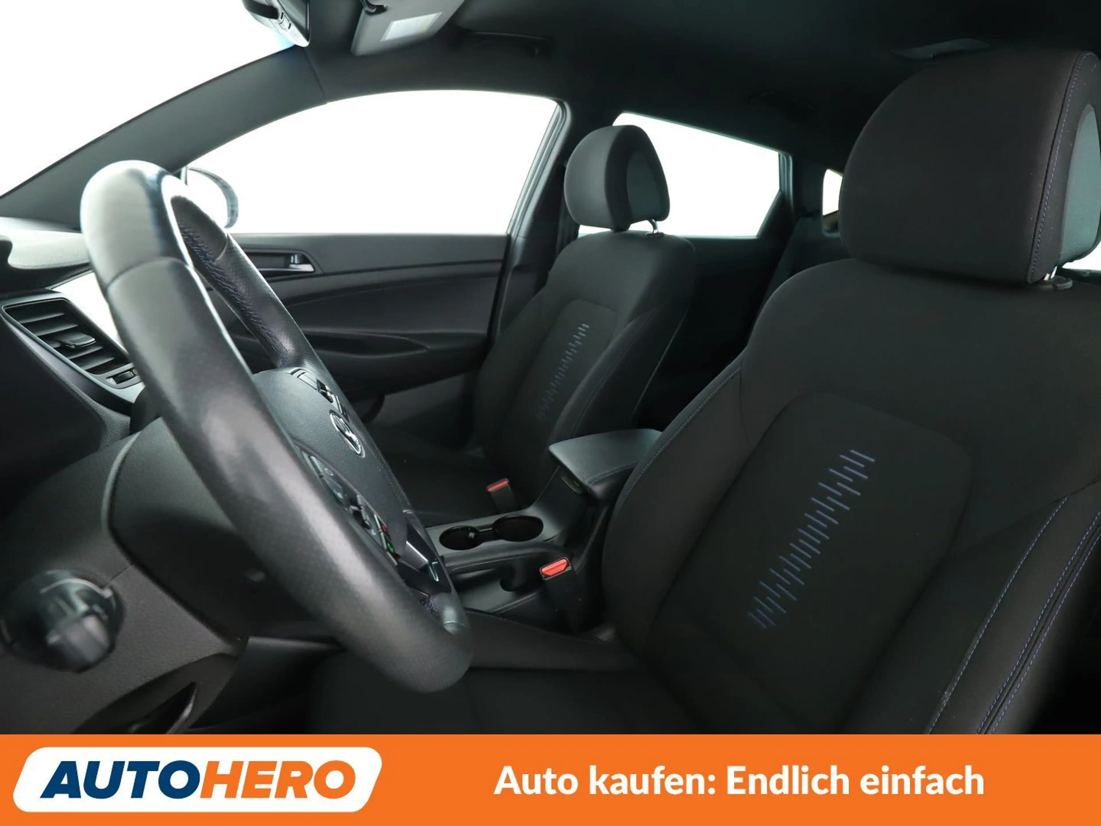 Hyundai TUCSON 1.6 Passion blue 2WD*NAVI*SPUR*CAM*PDC*KLIMA*TEMPO — photo 14