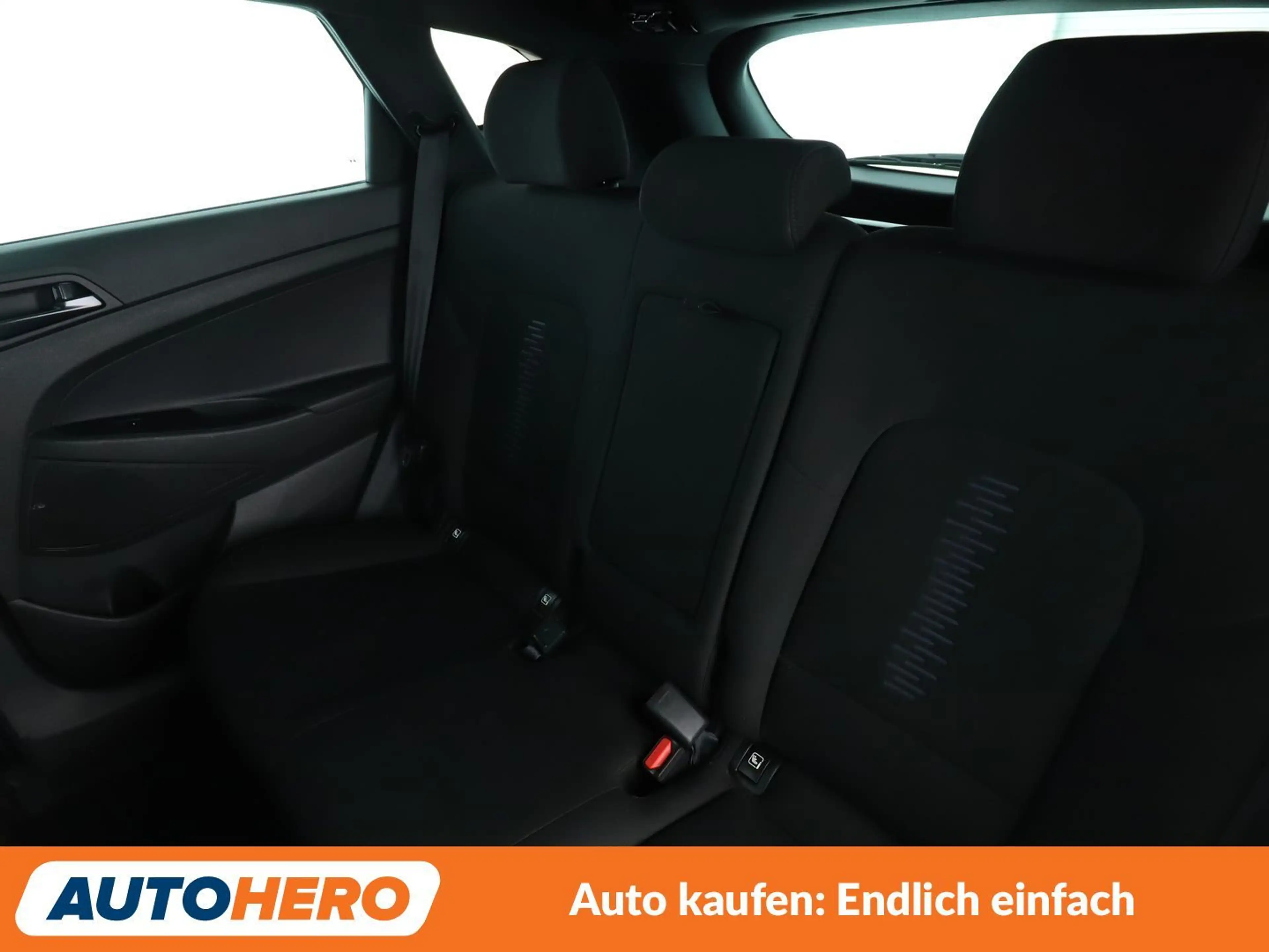 Hyundai TUCSON 1.6 Passion blue 2WD*NAVI*SPUR*CAM*PDC*KLIMA*TEMPO — photo 3
