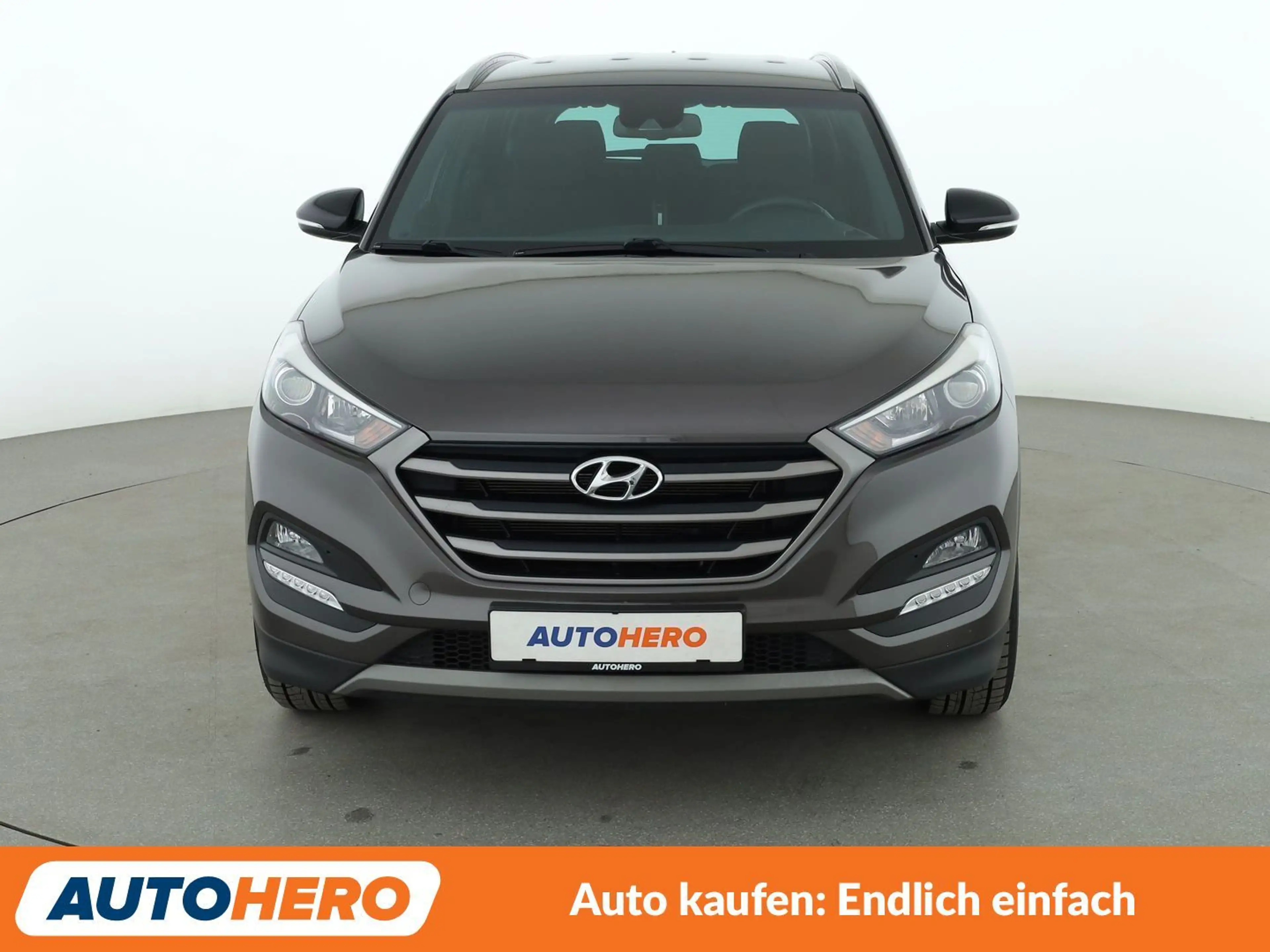 Hyundai TUCSON 1.6 Passion blue 2WD*NAVI*SPUR*CAM*PDC*KLIMA*TEMPO — photo 13