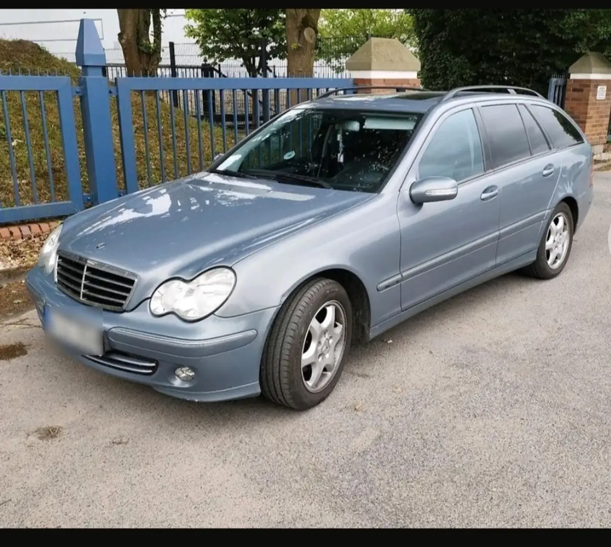 Mercedes-Benz 180 Avantgarde Grau - 1