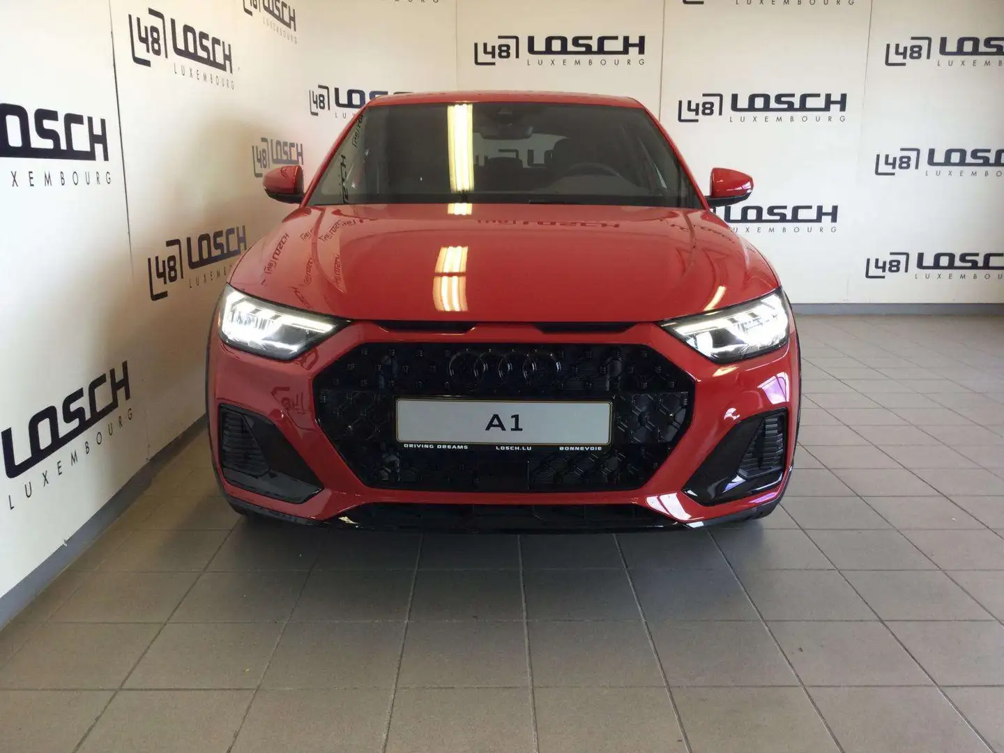 Audi A1 Allstreet Rouge - 2