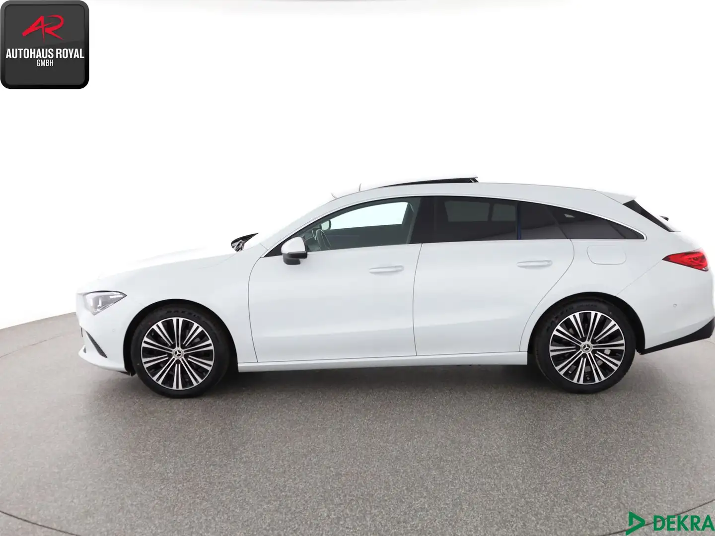 Mercedes-Benz CLA 220 CLA 220 Shooting Brake d PANORAMA,KEYLESS,KAMERA Fehér - 2