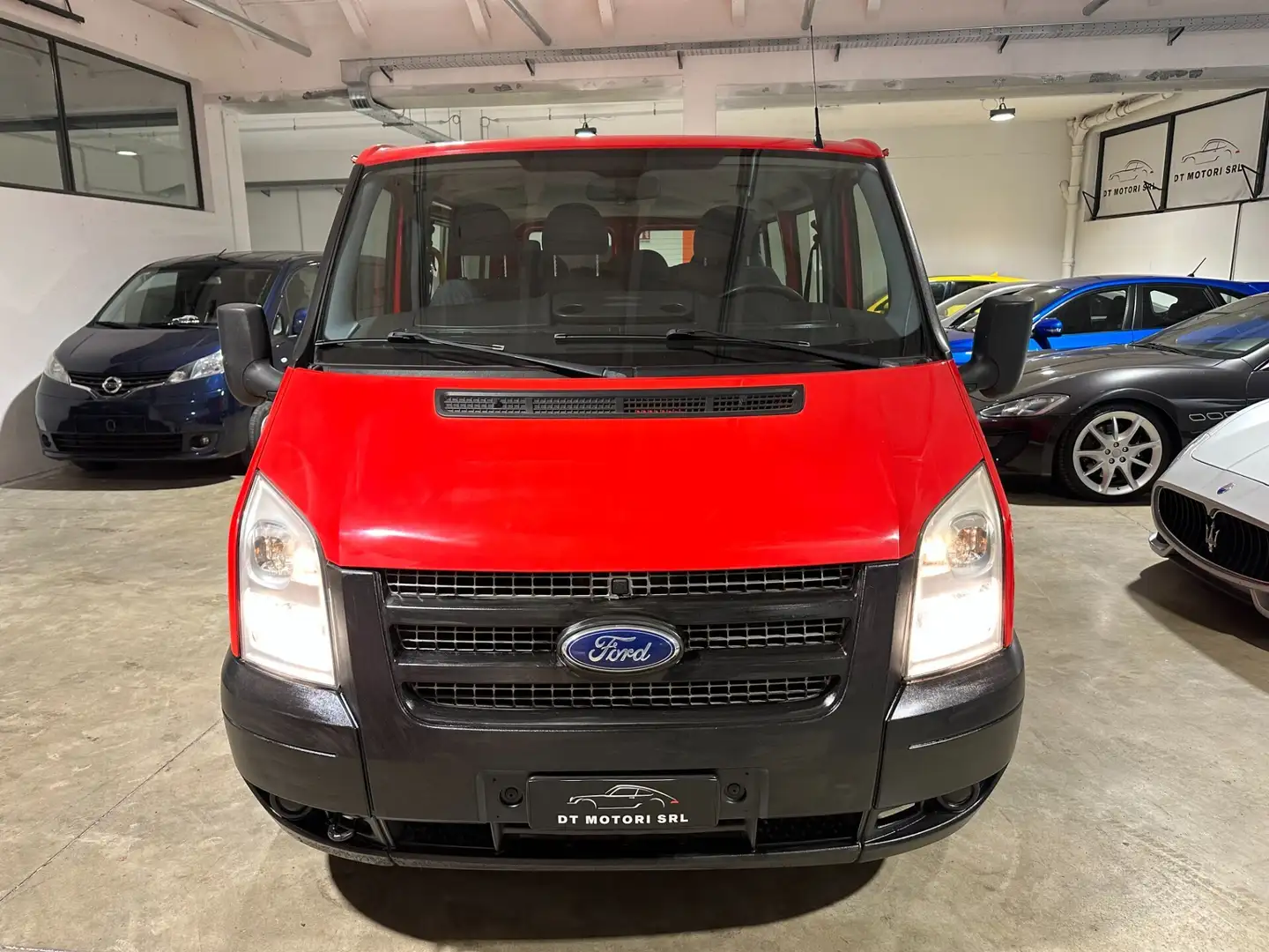 Ford Transit 9 POSTI 2.2 TDCI EURO 5 Rouge - 2