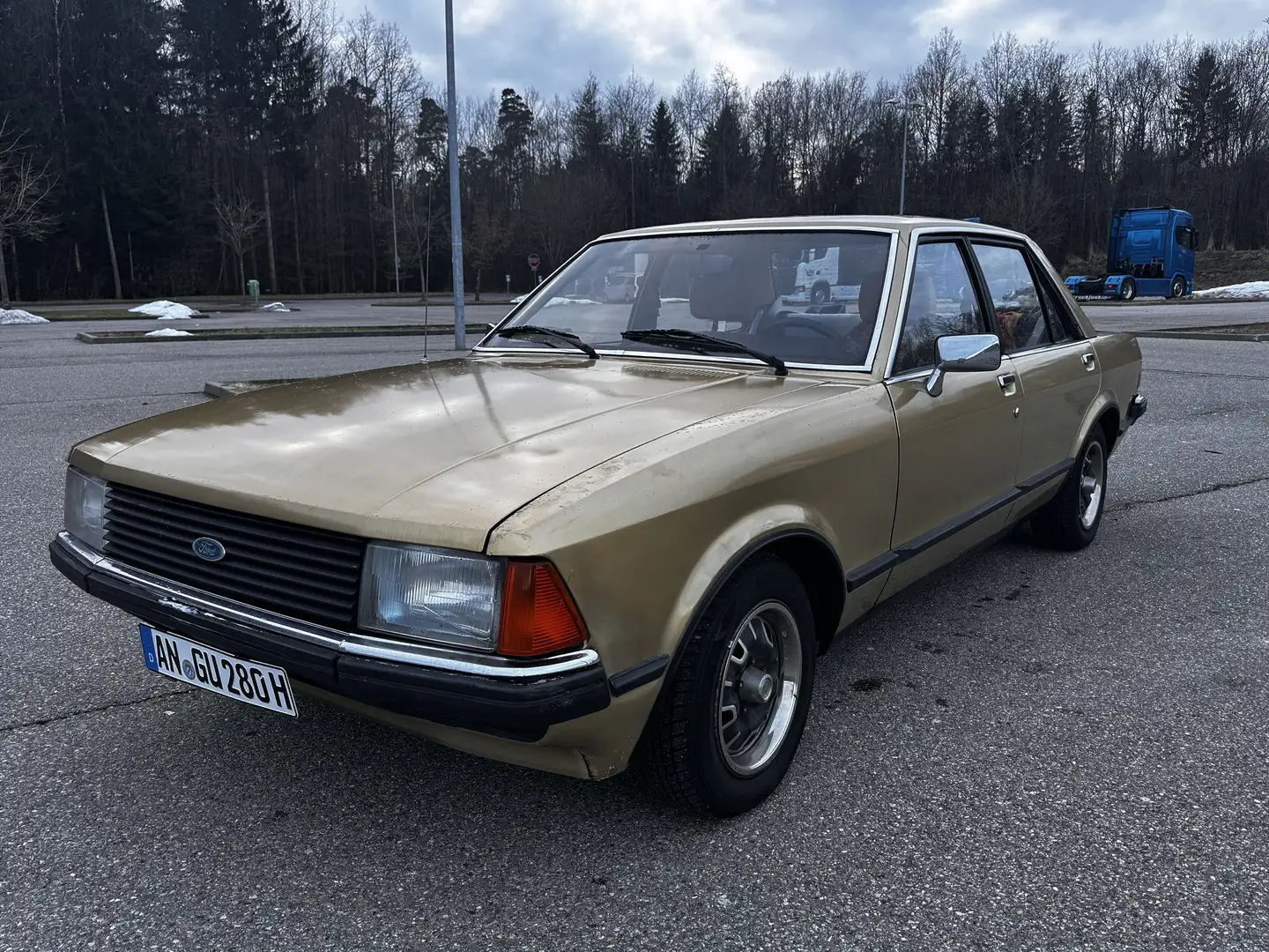 Ford Granada 2.3 L Gold - 1