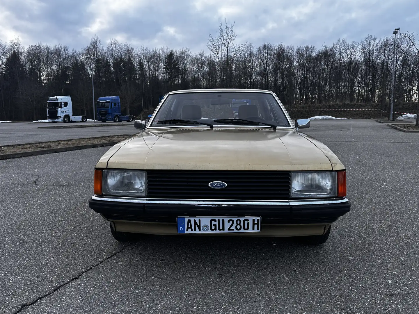 Ford Granada 2.3 L Gold - 2