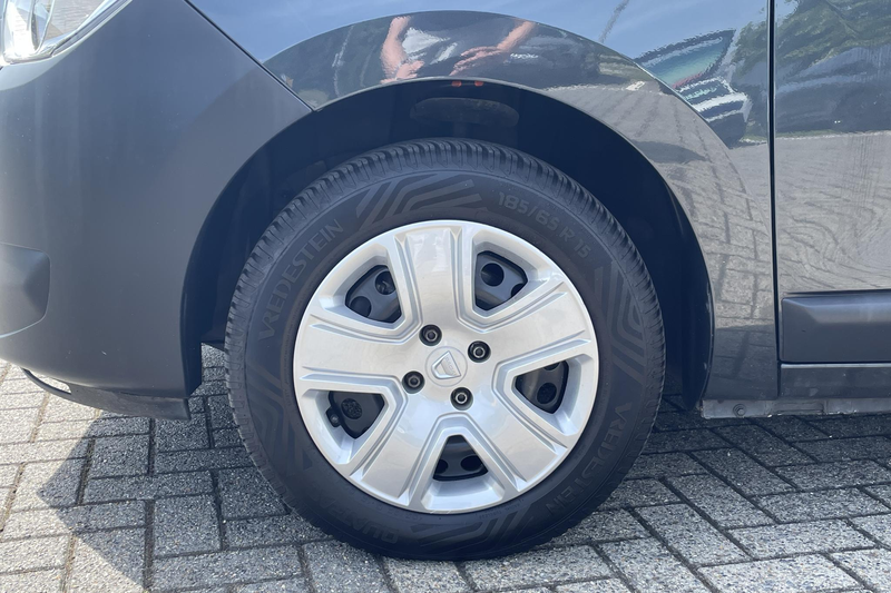 Dacia Dokker 1.5 dCi 90 Pk Ambiance | All season banden | Houte — photo 3