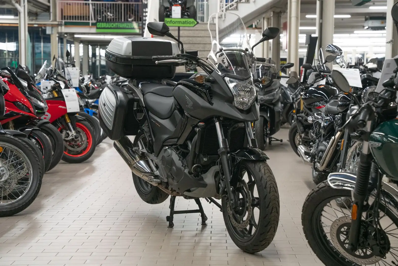 Honda NC 750 X ABS, unfallfrei, Lieferservice Fekete - 2
