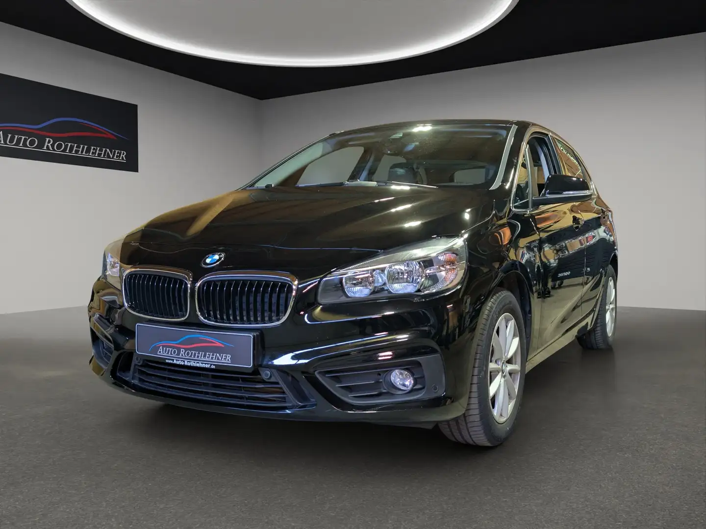 BMW 220 220i ActiveTou Step*1.Hd*KAM*Service neu*Garantie Schwarz - 1