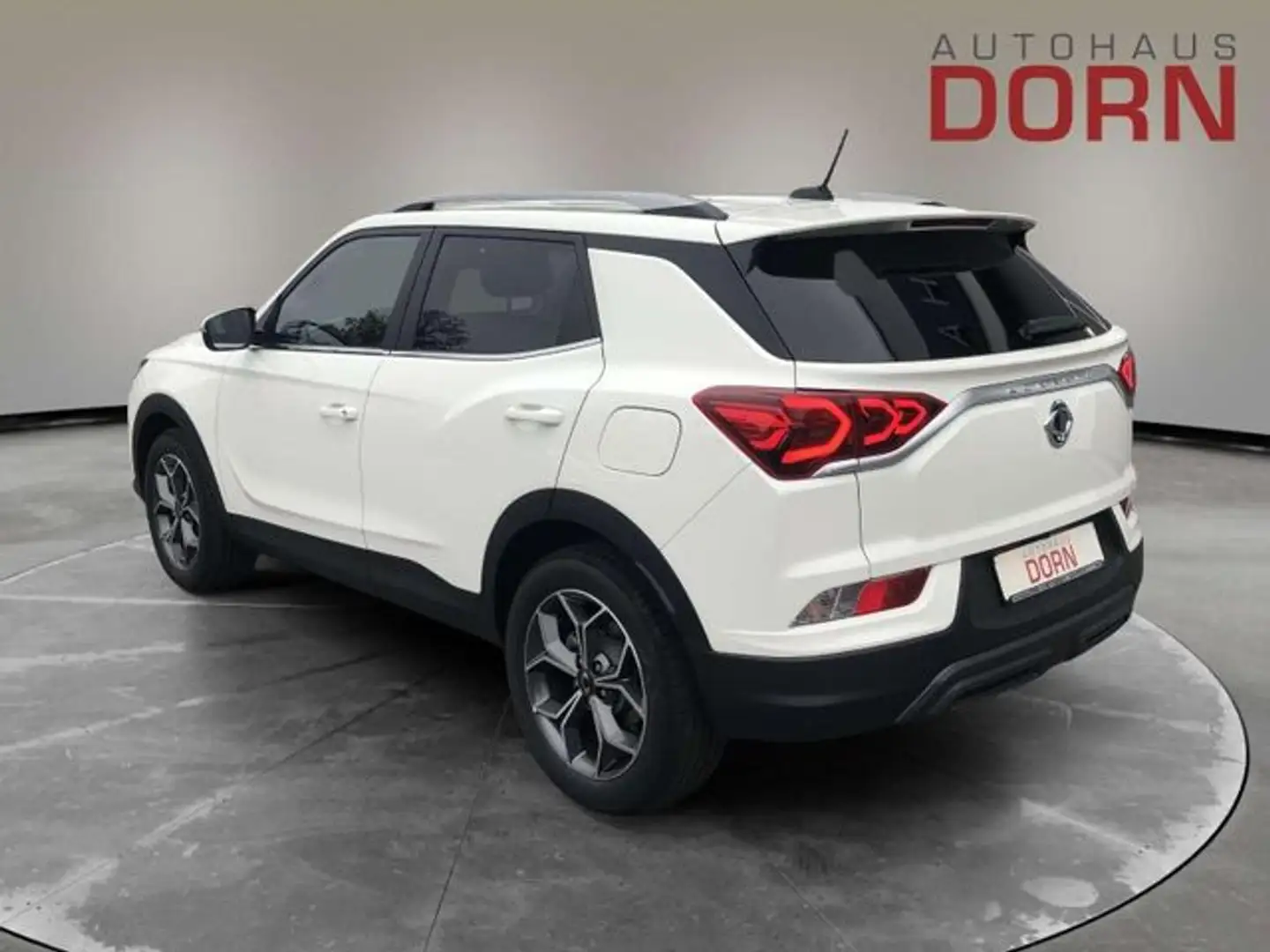 SsangYong Korando Spezial Plus 1.5T-GDI AT 2WD 18 -LMF Kam Weiß - 2