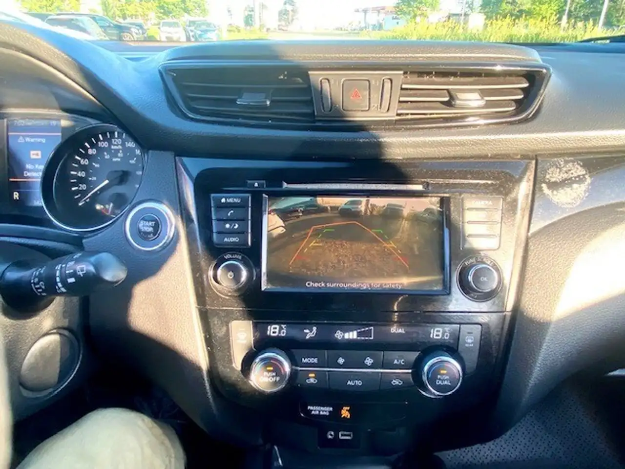 Nissan Qashqai снимка Nissan Qashqai