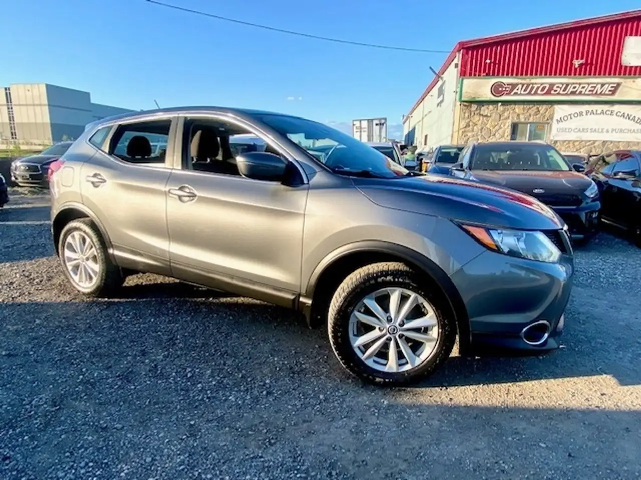 Nissan Qashqai снимка Nissan Qashqai