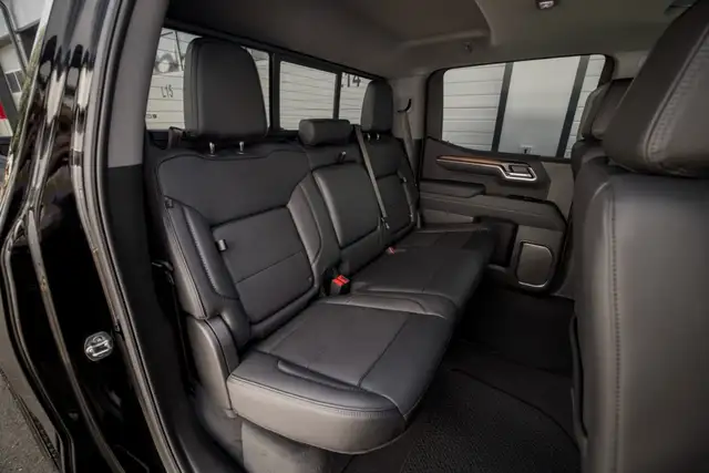 GMC Sierra 1500 Denali Crew Cab Short Box 4x4 Ansicht 39