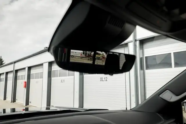 GMC Sierra 1500 Denali Crew Cab Short Box 4x4 Ansicht 26