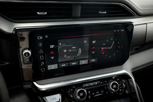 GMC Sierra 1500 Denali Crew Cab Short Box 4x4 Ansicht 29