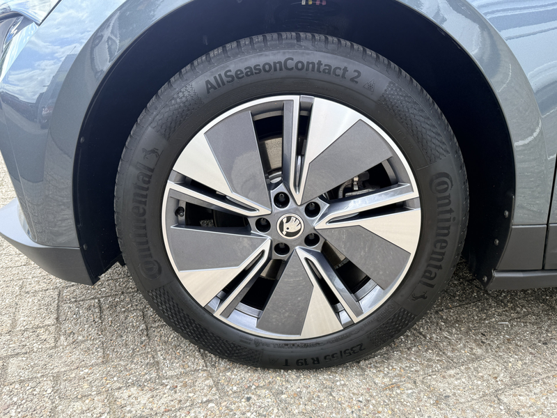 Skoda Enyaq iV 60 | LED | SOH 92% | Stoel- en stoelverwarming — photo 16