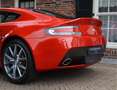 Aston Martin Vantage V8 4.7 V8 | Q Lions Red - Handbak - Perfecte staat Czerwony - thumbnail 14