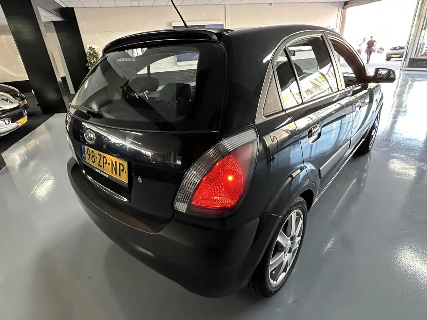 Kia Rio 1.4 X-pect Airco Trekhaak Nap BT Negru - 2