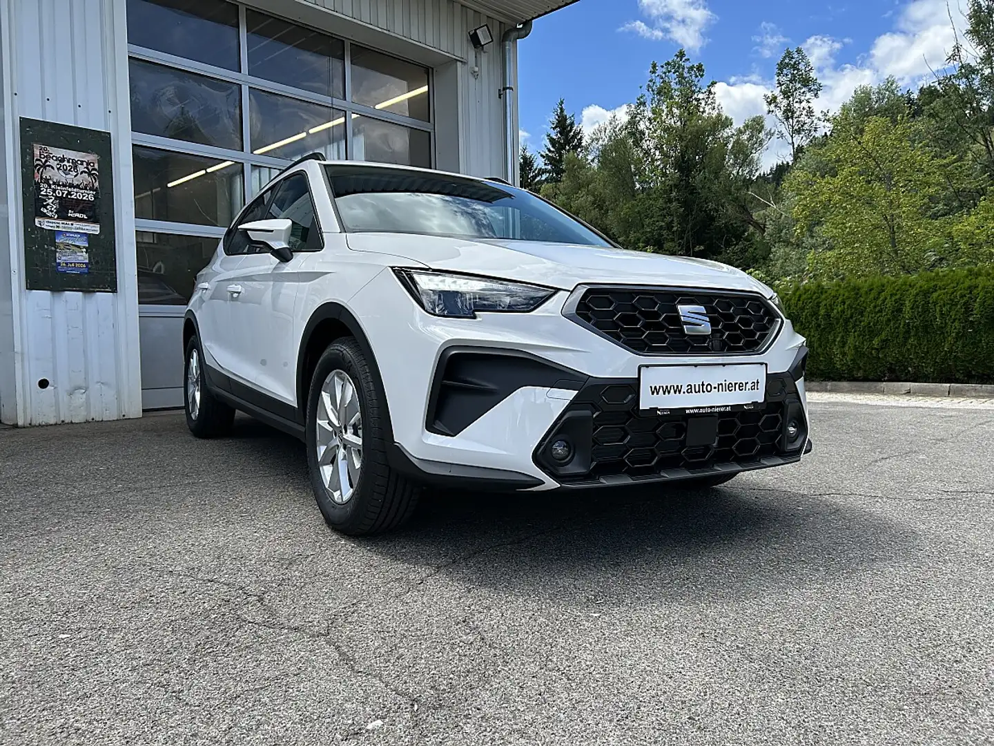 SEAT Arona 1,0 TSI Reference Edition Weiß - 1
