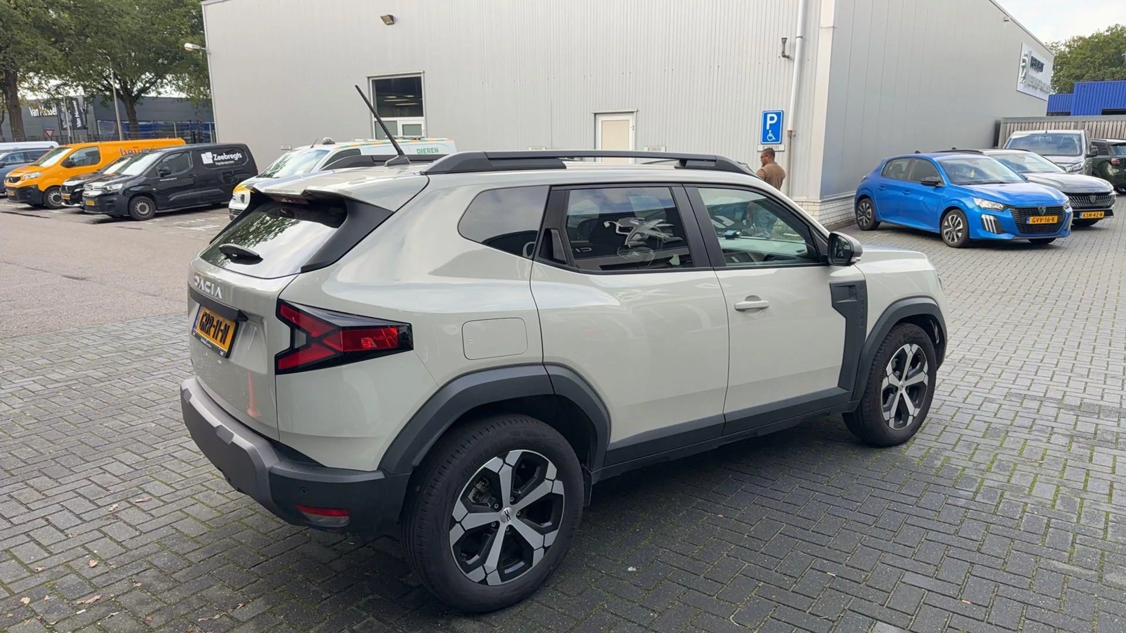 Dacia Duster journey hybrid 140 | Achteruitrijcamera | Navigati — photo 5