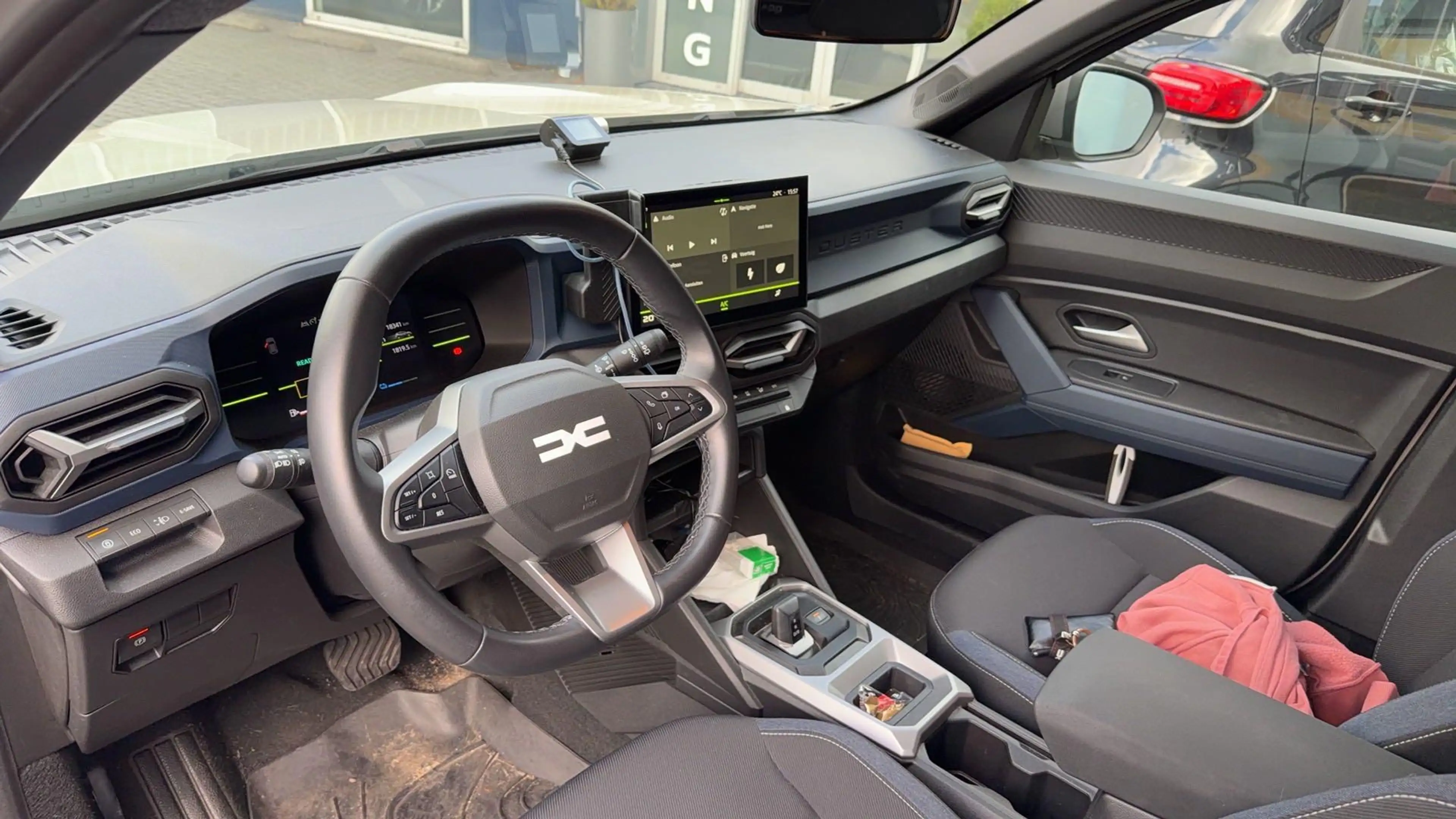 Dacia Duster journey hybrid 140 | Achteruitrijcamera | Navigati — photo 8