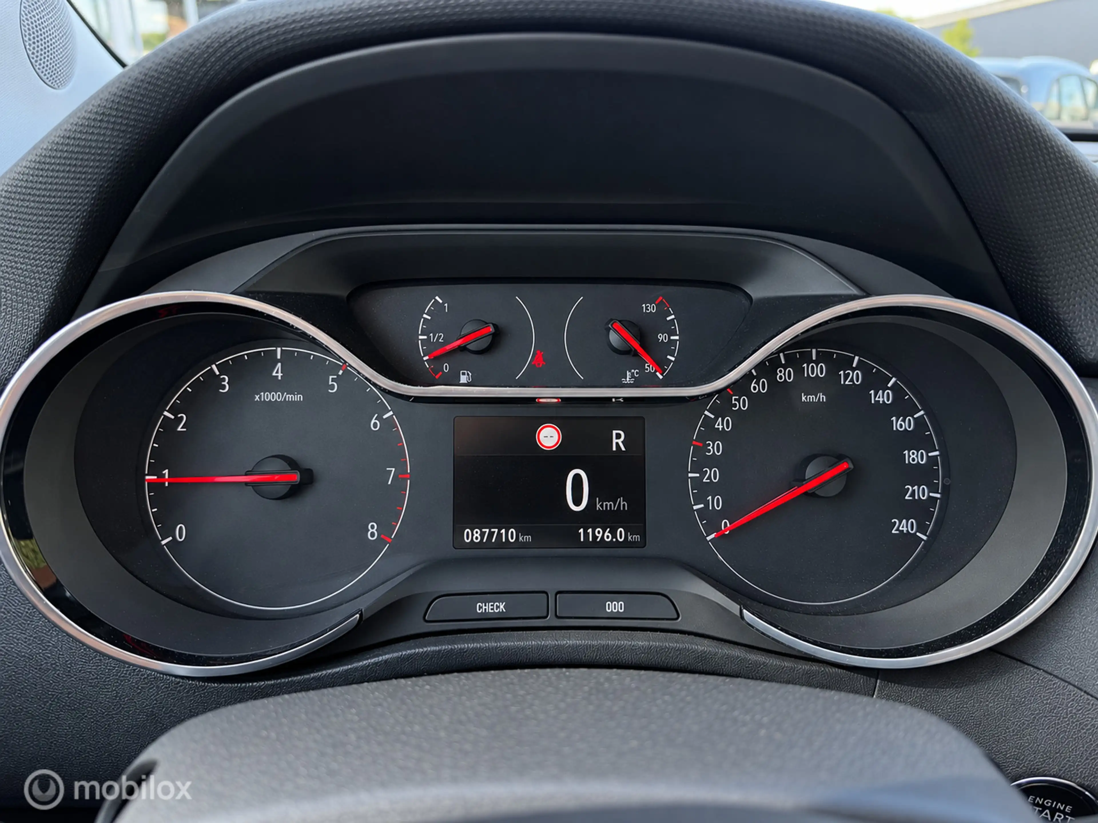 Opel Crossland X 1.2 Turbo Innovation Apple carplay Camera — photo 11