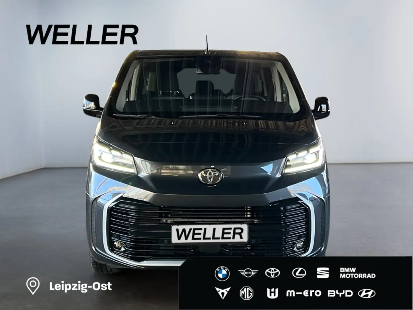 Toyota Proace 2,0l-D-4D L2 Verso Team D *LED*HUD*ACC*CAM* Grau - 2