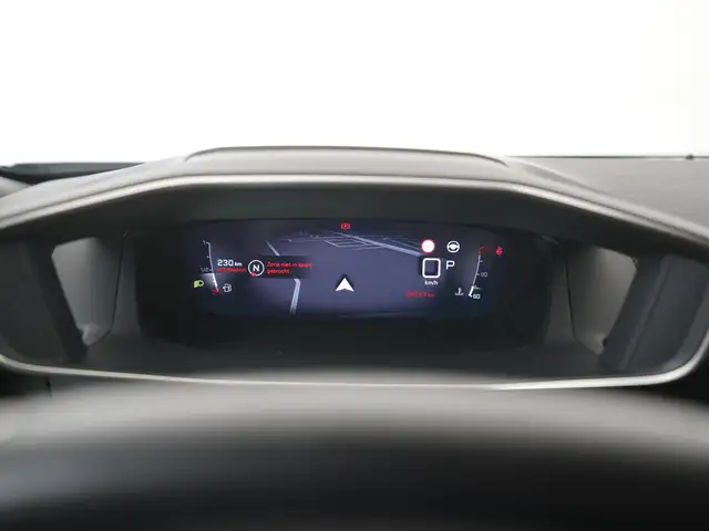 Peugeot 2008 view 9