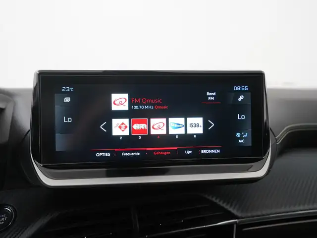 Peugeot 2008 view 14