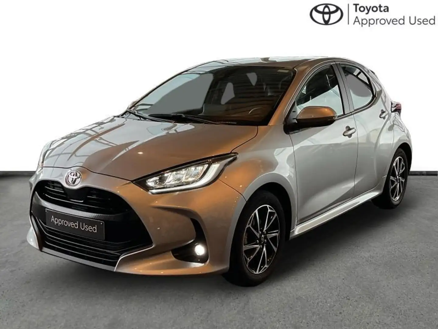 Toyota Yaris Iconic Gris - 1