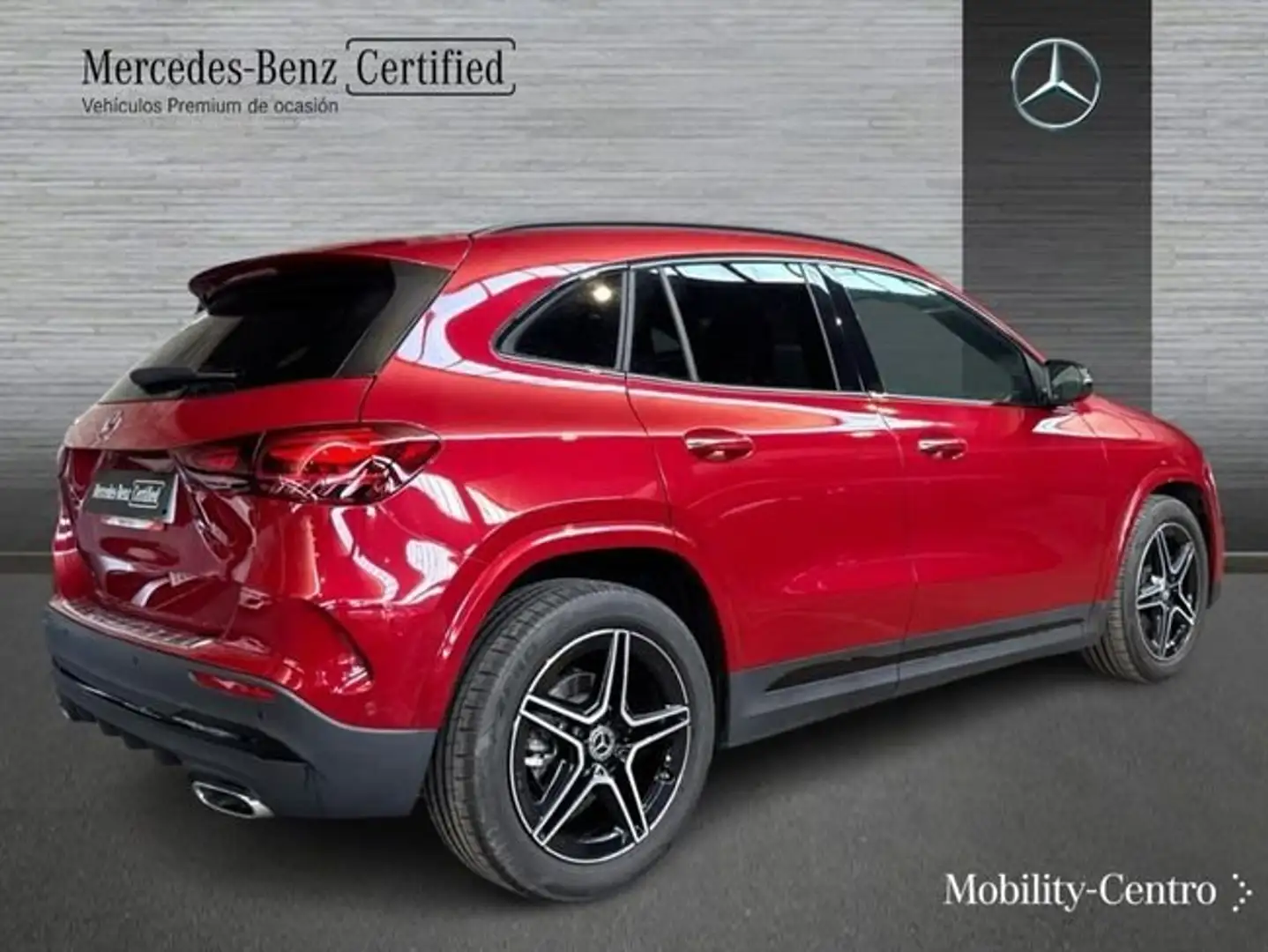 Mercedes-Benz GLA 200 D Rojo - 2