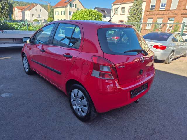 Toyota Yaris Cool  " Anhängerkupplung "