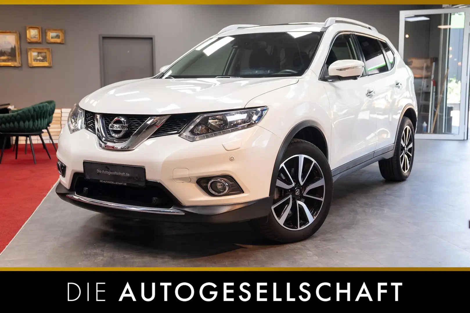 Nissan X-Trail N-Vision 4x4 2.0dCi*NAVI*PANO*SHZ*360°* Weiß - 1