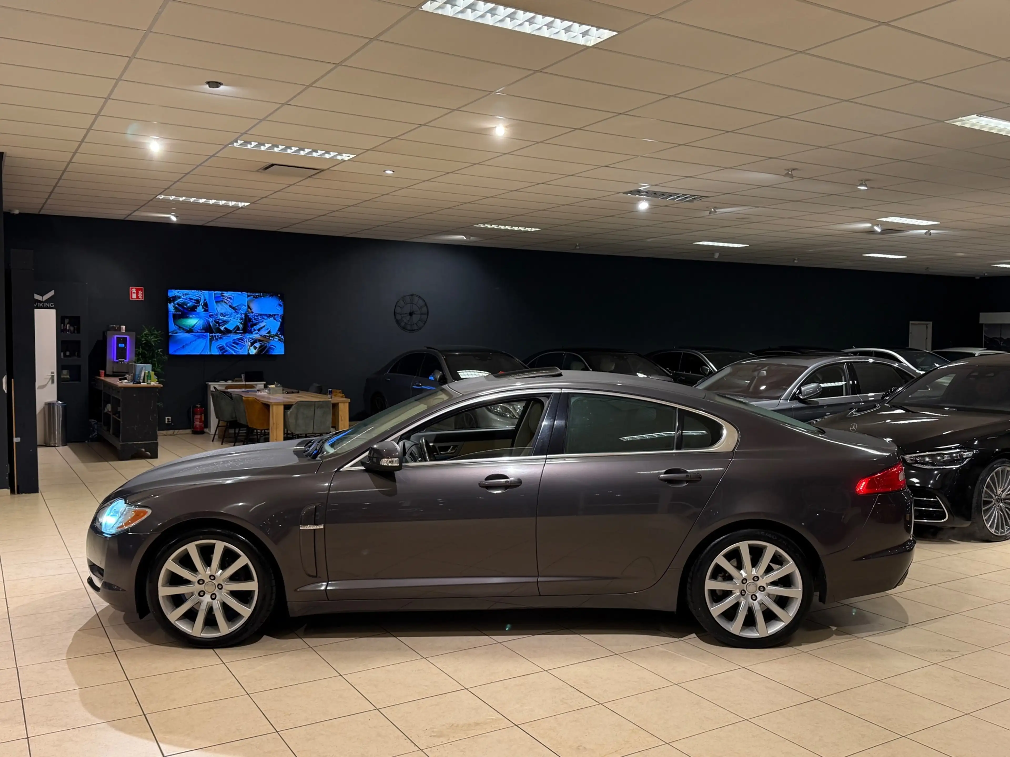 Jaguar XF 3.0 V6 Premium Luxury Benzine Automaat Vol Opties — photo 8