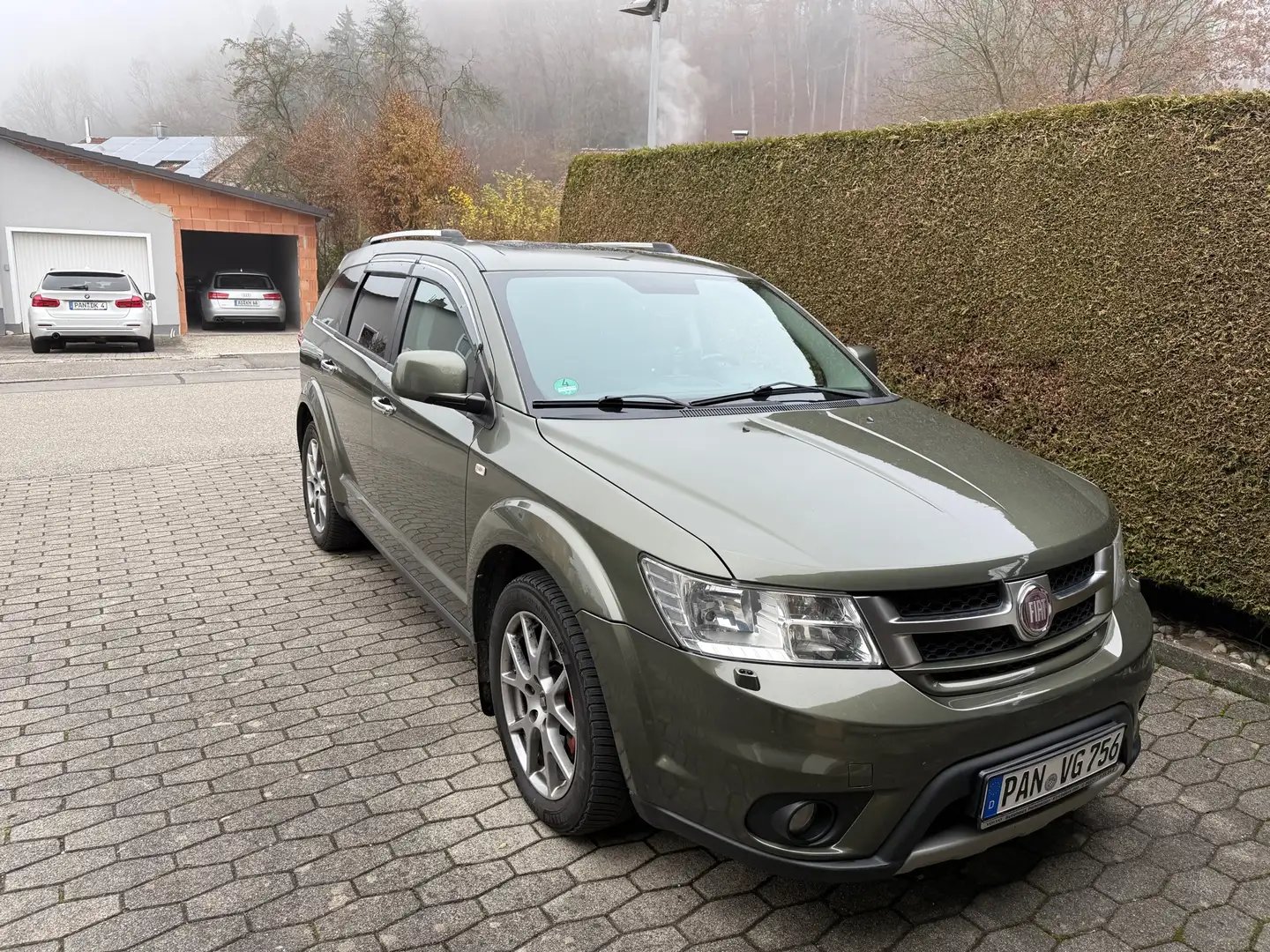 Fiat Freemont 2.0 Multijet 16V DPF Automatik Allrad Lounge - 2