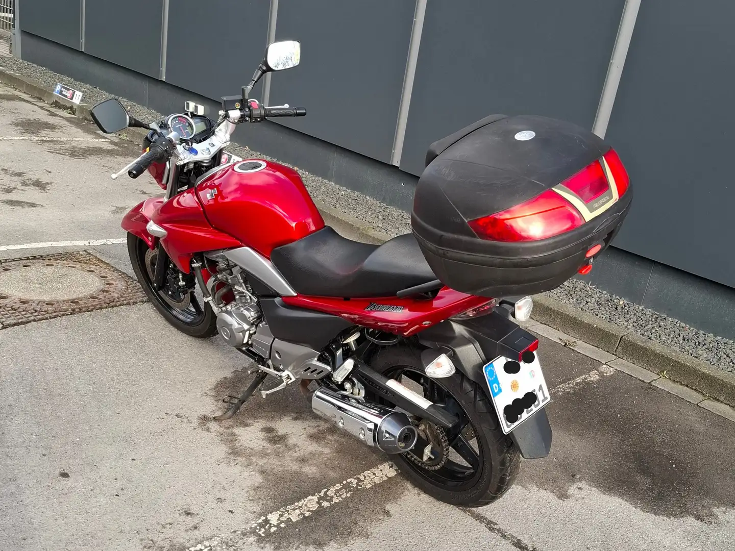 Suzuki Inazuma 250 Červená - 2